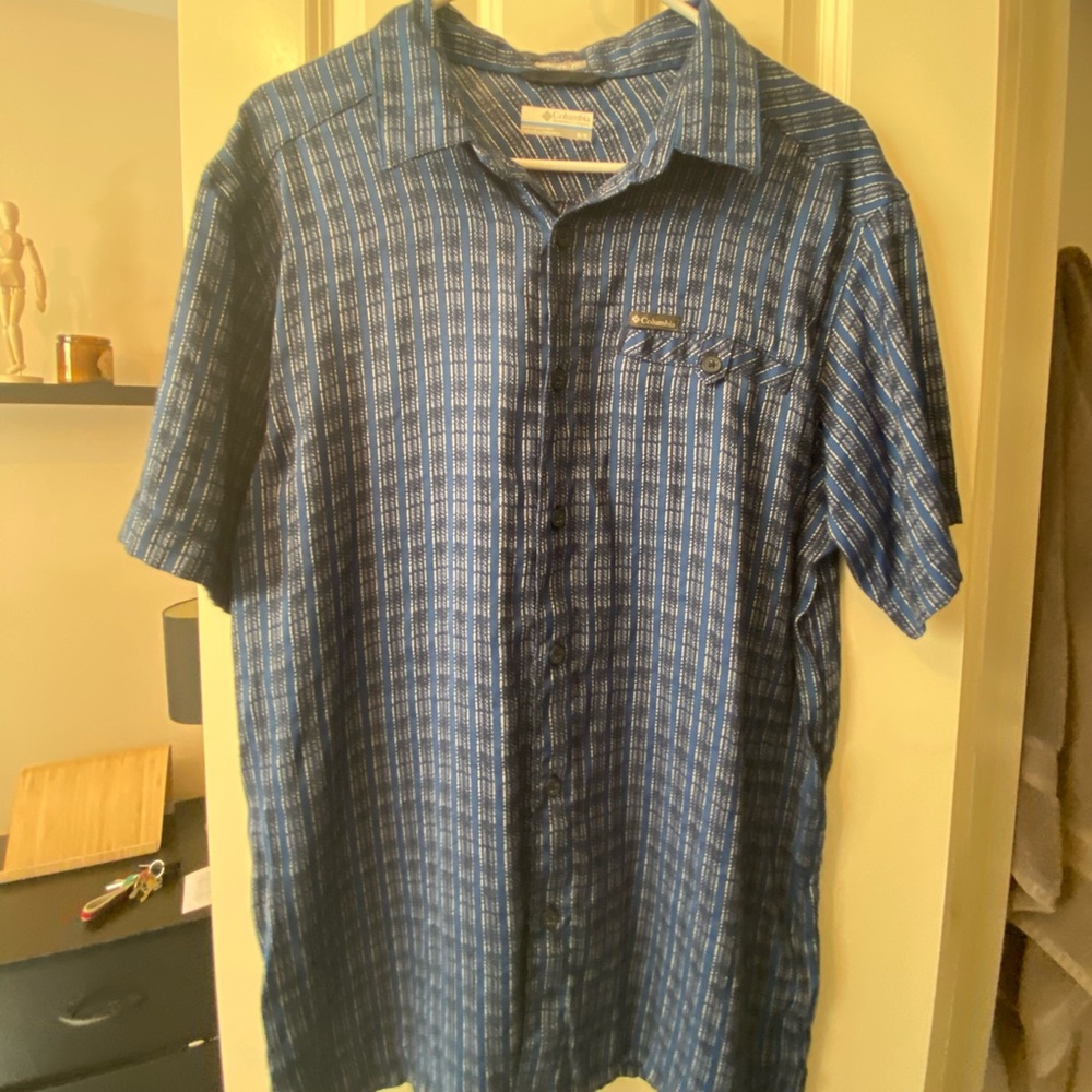 Men’s Columbia Short Sleeve Button Down Black/Blue